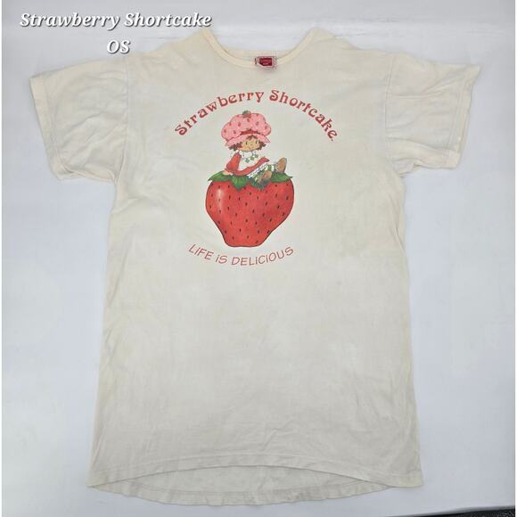 Vintage Y2K 2003 Strawberry Shortcake graphic T-shirt by Wish MFG - Picture 1 of 9